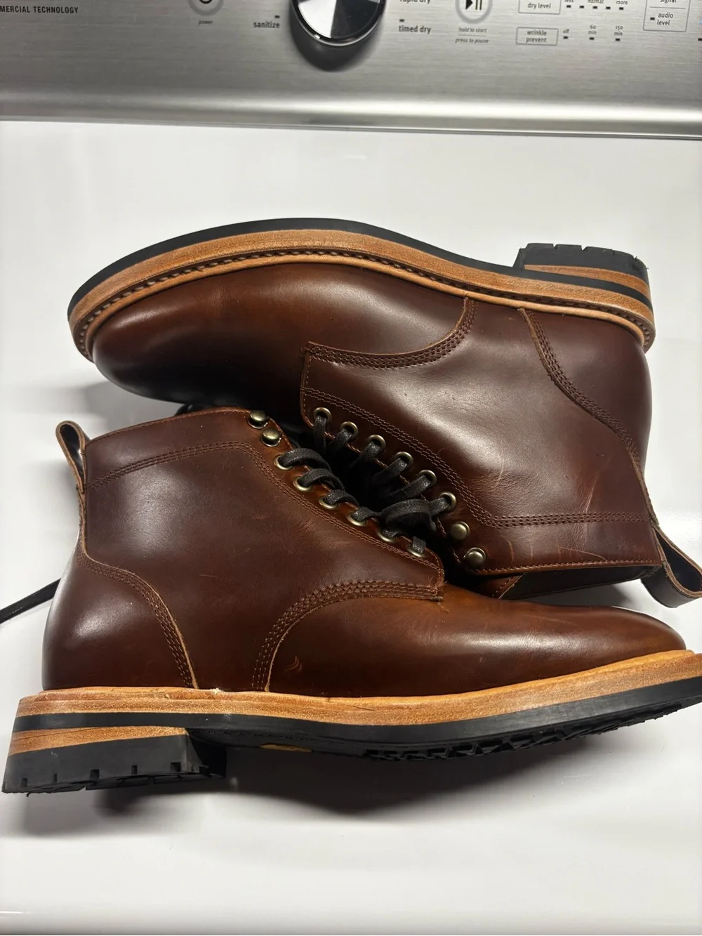 Taylor Stich Trench Boot - Picture 2 of 7